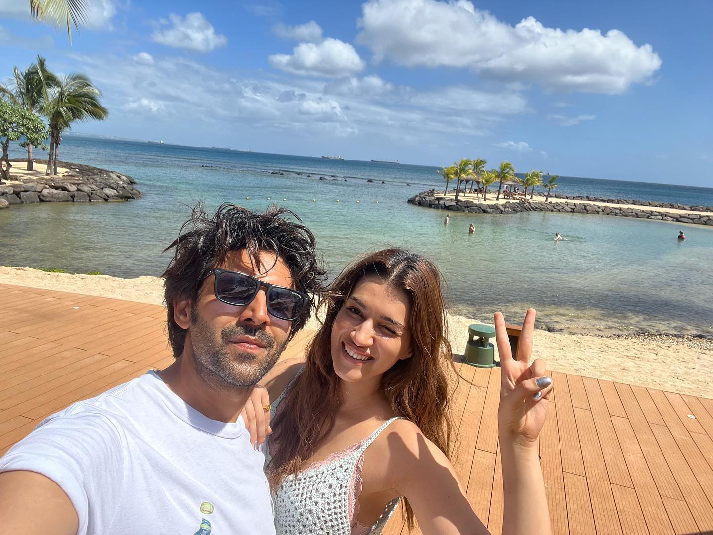 kirti-sanon-hot-instagram-image-10_1627 kirti-sanon-hot-instagram-image-10_1627